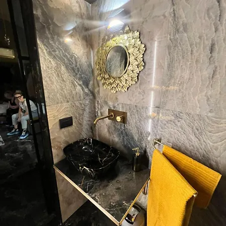 Contempo Luxury